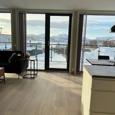 Moderne Leilighet Med Fin Utstik Apartman *